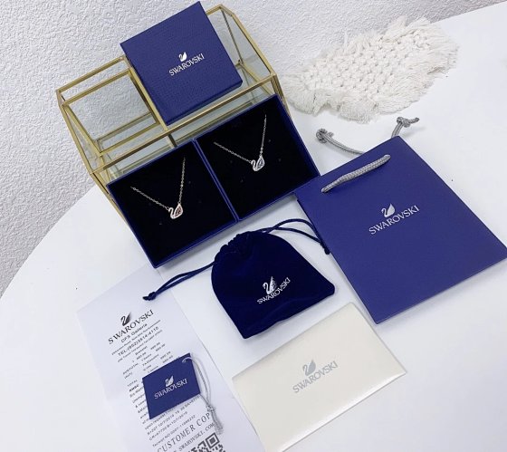 Swarovski Blue Tone Swan Pink Tone Swan Necklace