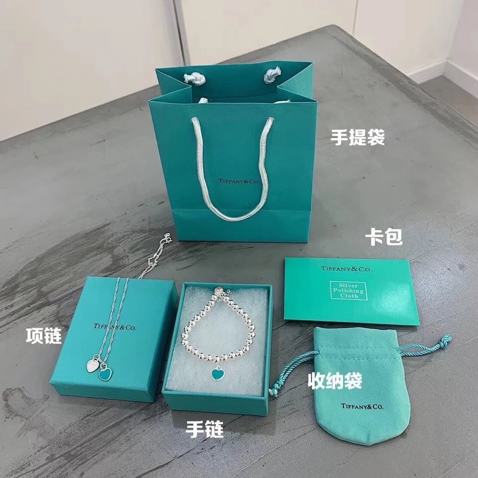 Tiffany  co Necklace Return to Tiffany Heart Tag