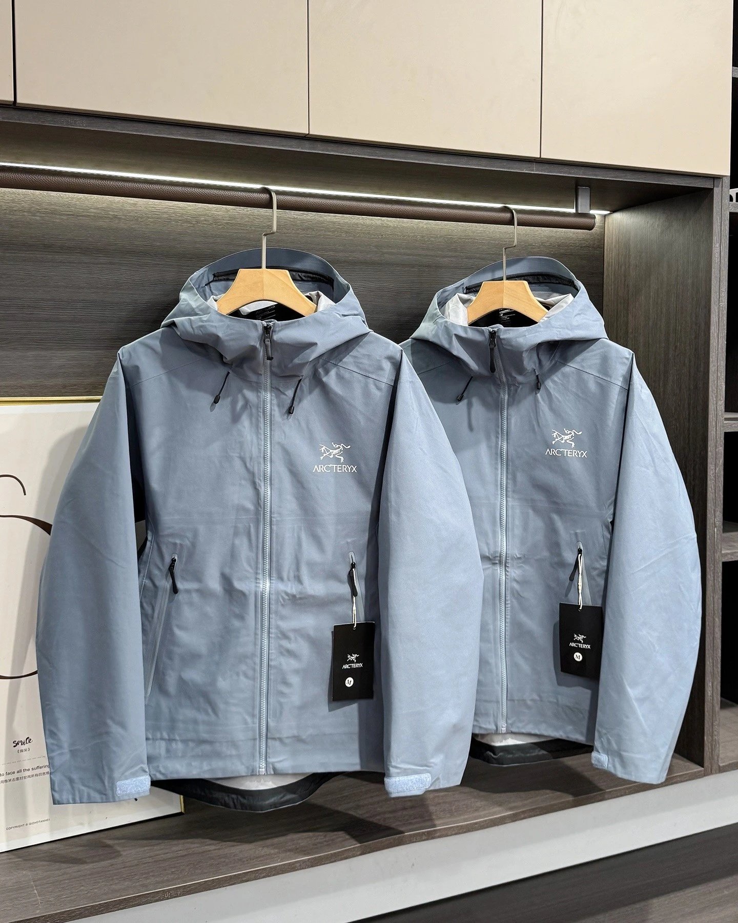 BETA LT GORE-TEX Men's and Women's Couple's Hard Shell Stormtrooper Jacket with Functional Wind Zipper