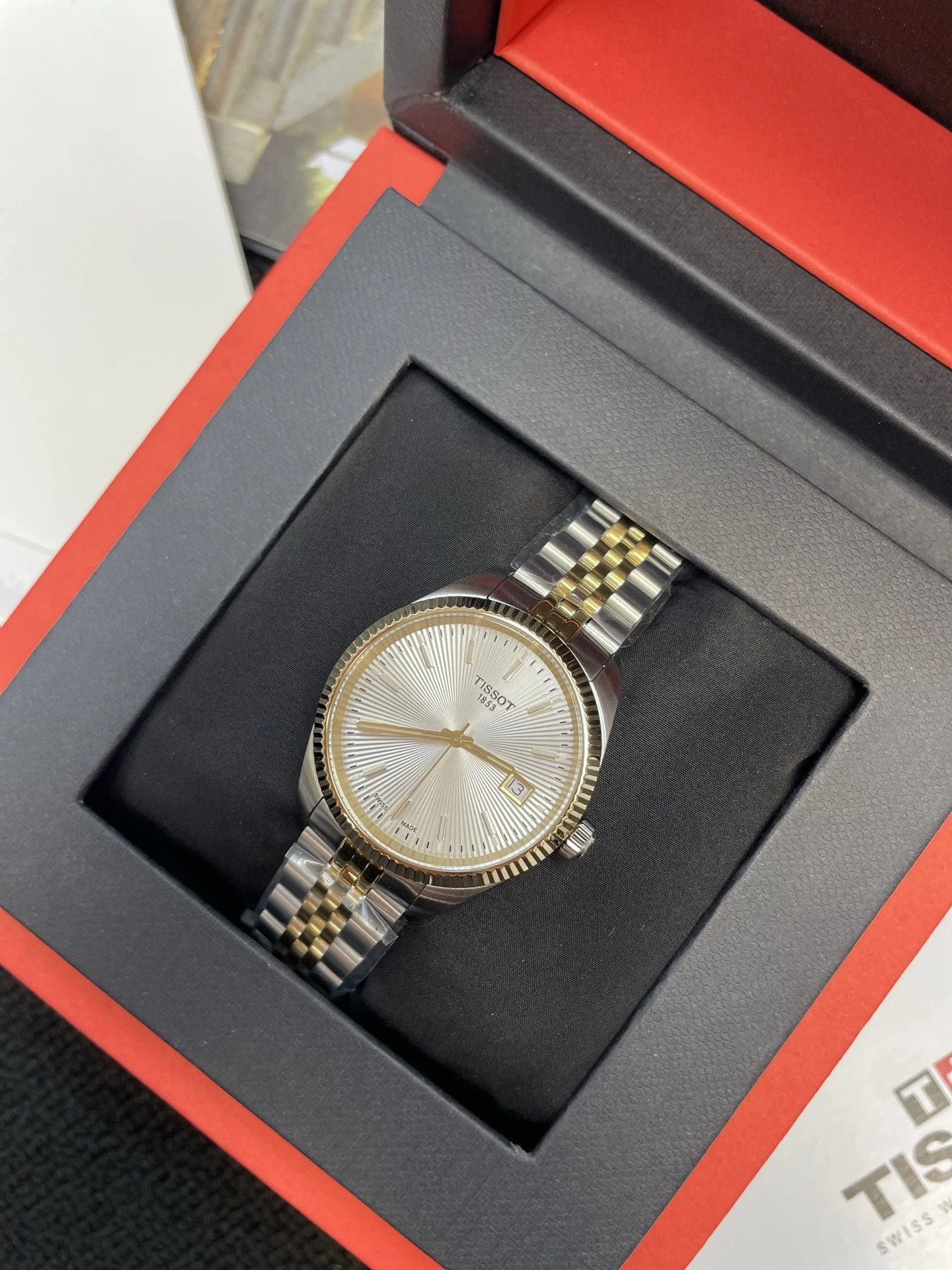 34mm gold white disk high version T156.210.22.031.00