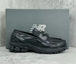 thumbnail for 1906 Series Loafer Men's and Women's Casual Shoes Slip-on shoes for couples are versatile and trendy shoes
Catalog number: U1906LAE
Size: 36-45