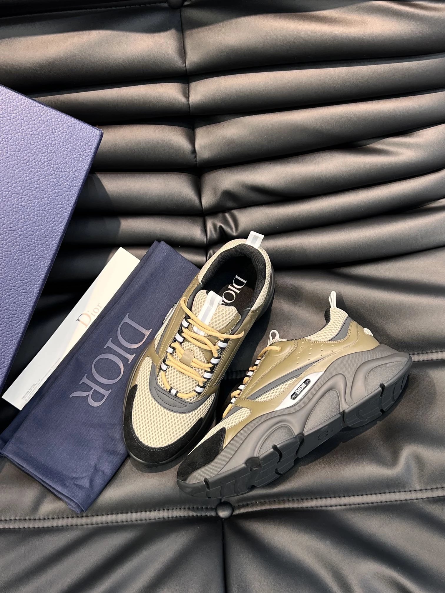 Dior B23 Oblique White and Black Chunky Sneakers - 6