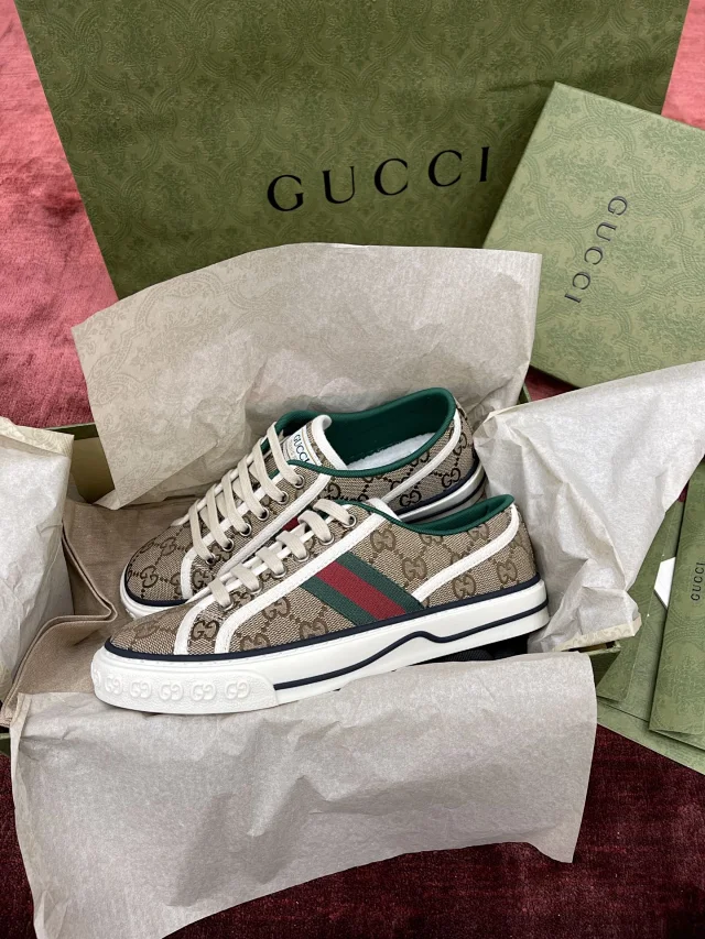 Gucci Sneakers Tennis 1977 low-top with Web stripe product detail image 1