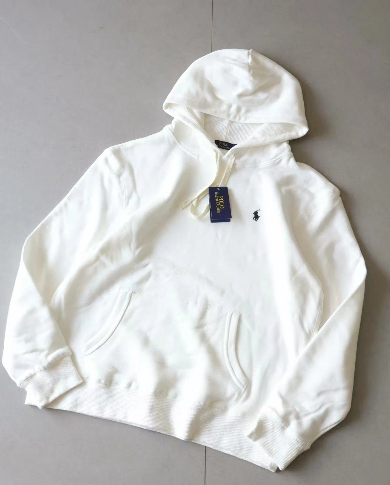 TT - White White
