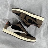 Air Jordan 1 High Chicago Lost and Found — seller photo 9