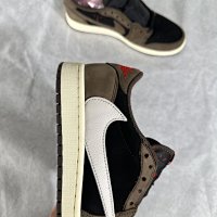 Air Jordan 1 High Chicago Lost and Found — seller photo 4