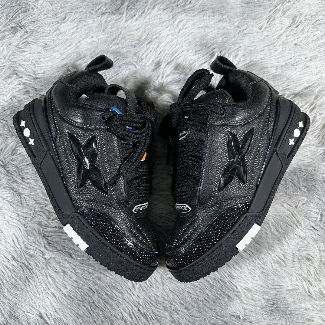 Black Pebbled Leather