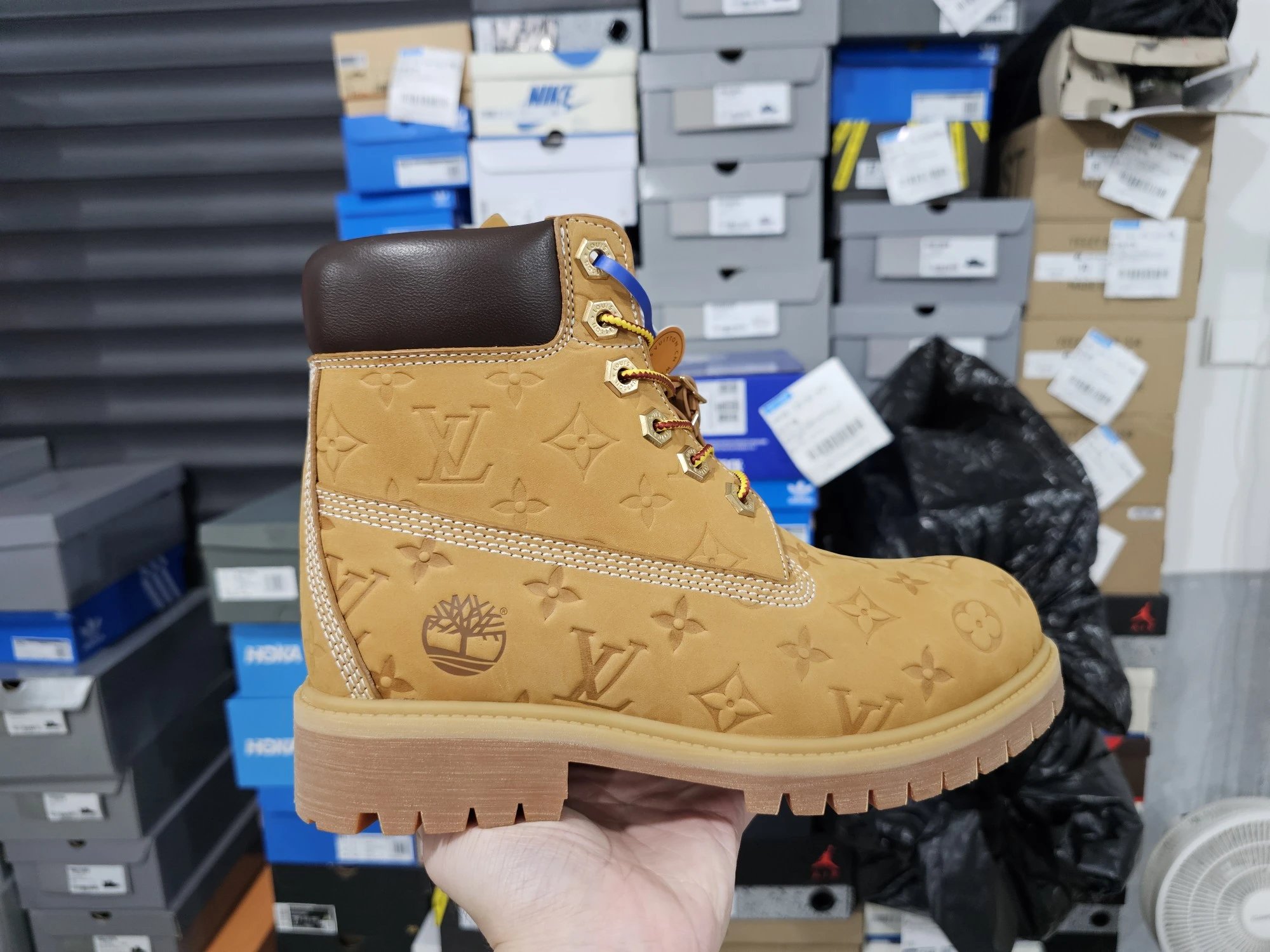 Louis Vuitton x Timberland 6-In Ankle Boot Nubuck Wheat Monogram 1AD72T