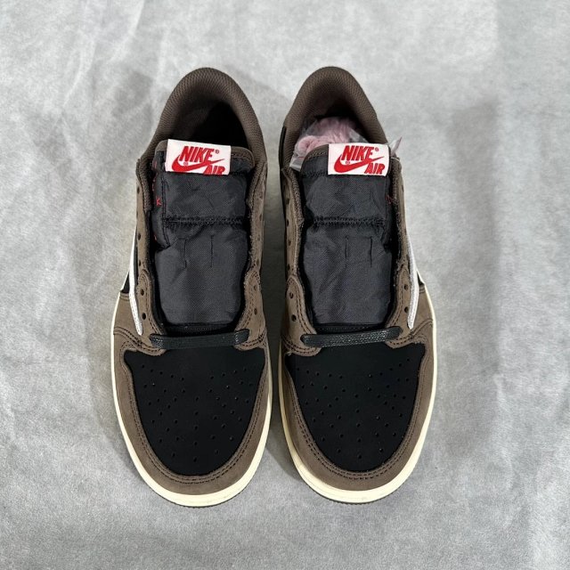 Air Jordan 1 High Chicago Lost and Found: seller detail photo 7