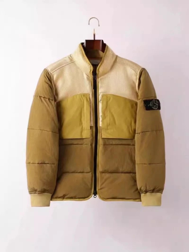 Design Puffer Jacket with Star Logo White Outerwear - 32