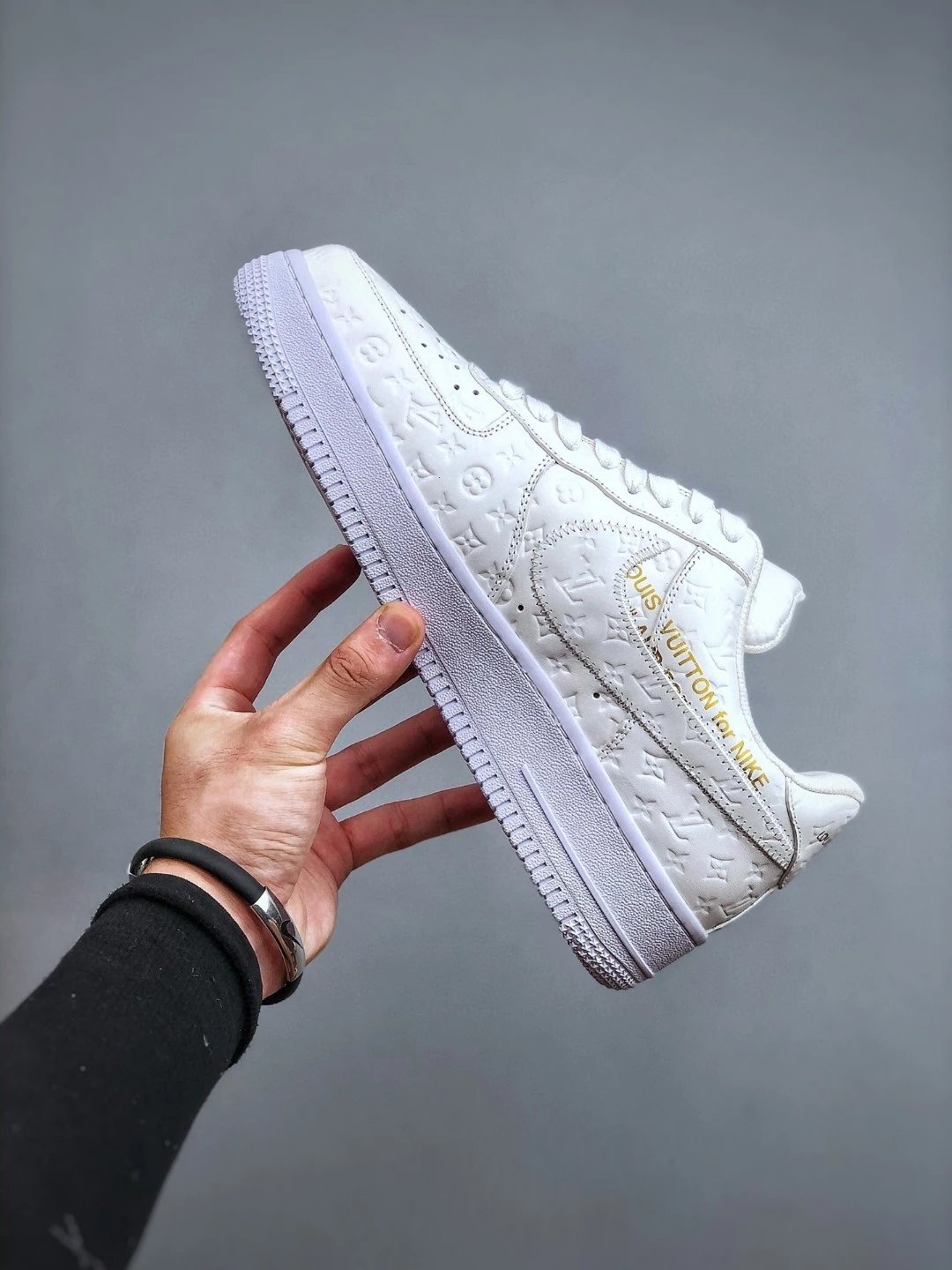 Louis Vuitton x Nike Air Force 1 Low Monogram Gold Sneakers - 39