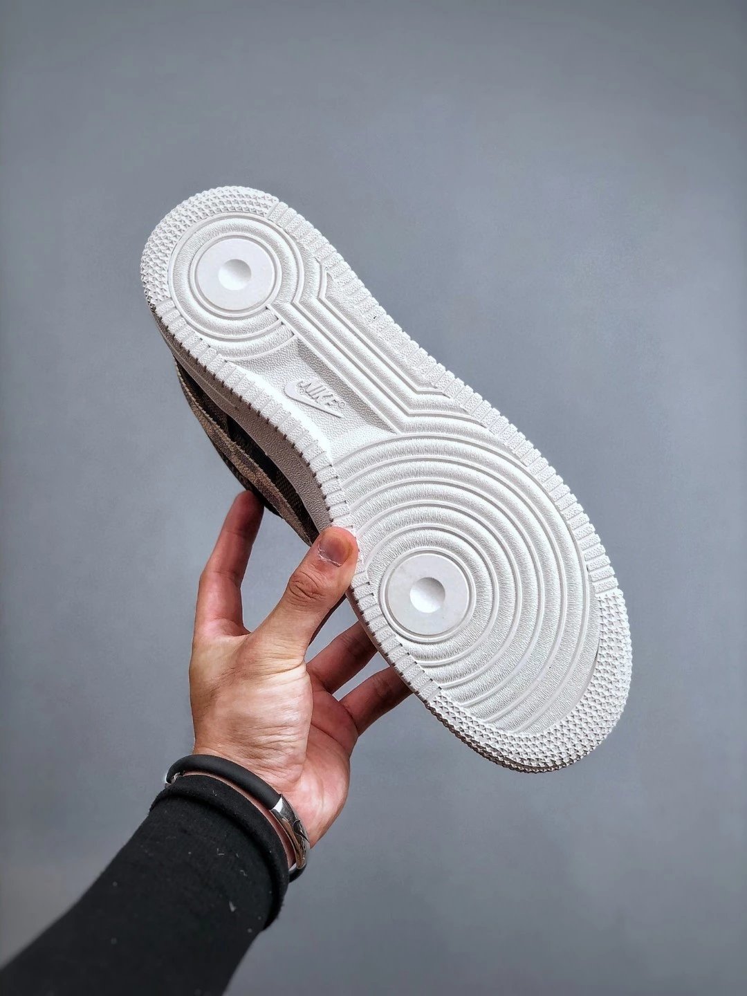 Louis Vuitton x Nike Air Force 1 Low Monogram Gold Sneakers - 63