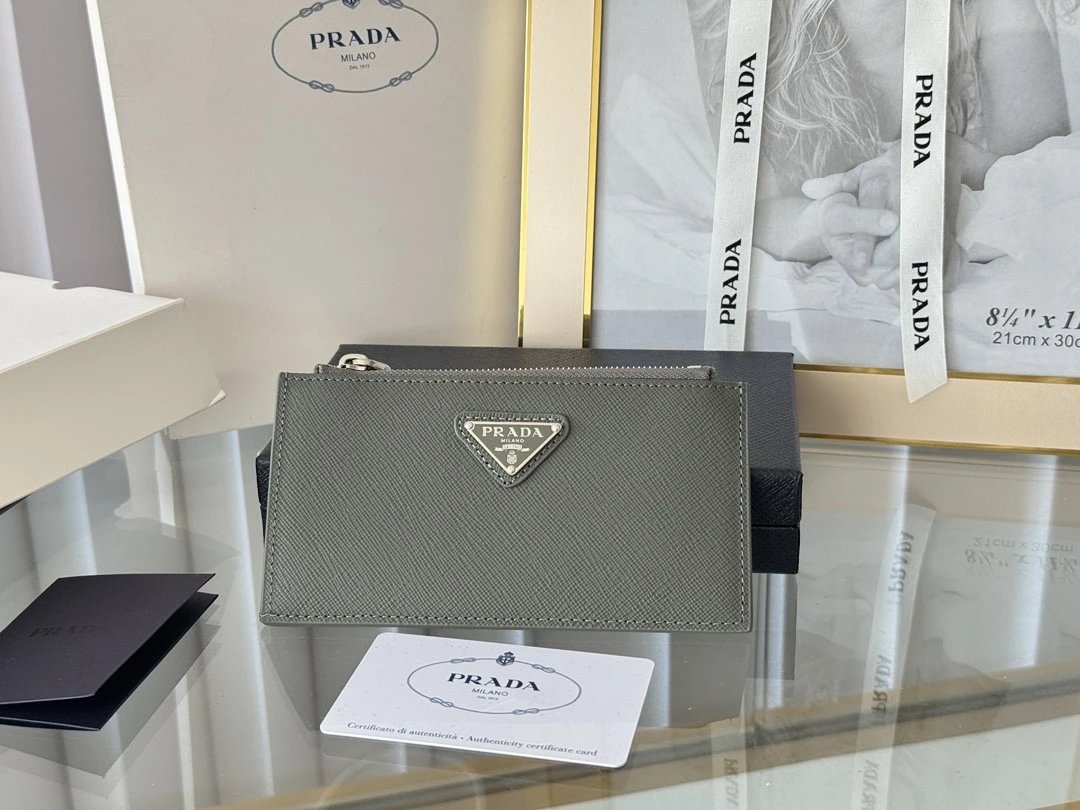 Prada Saffiano Card Holder 2
