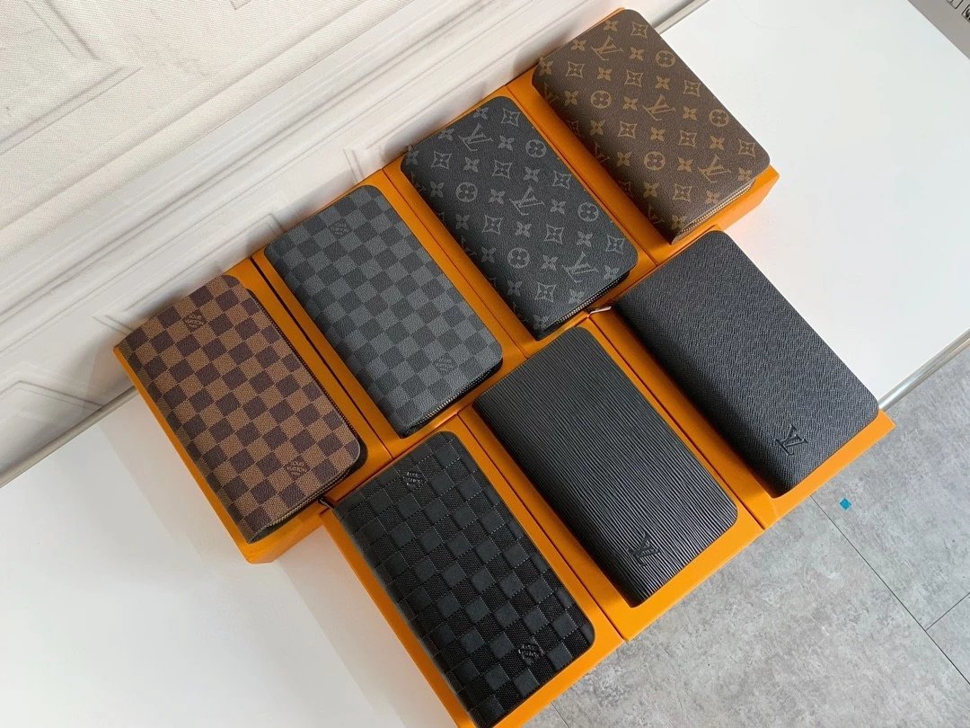 Wallet from JJ Foreign trade
