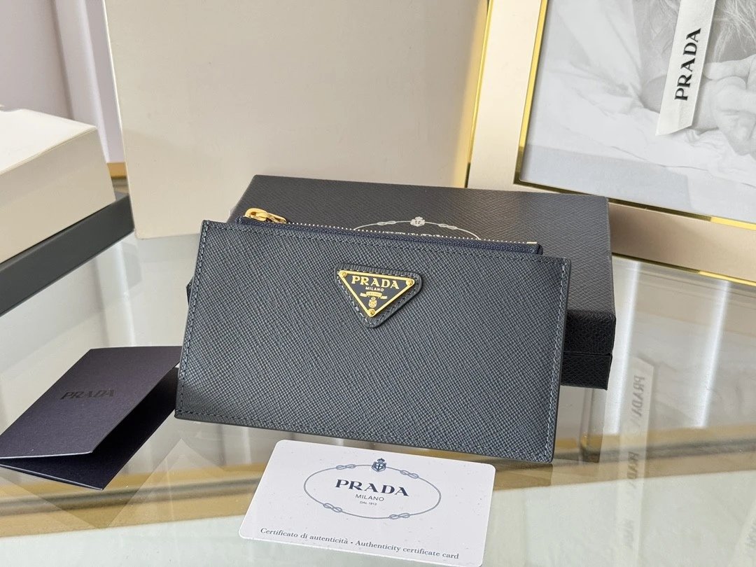 Prada Saffiano Card Holder 7