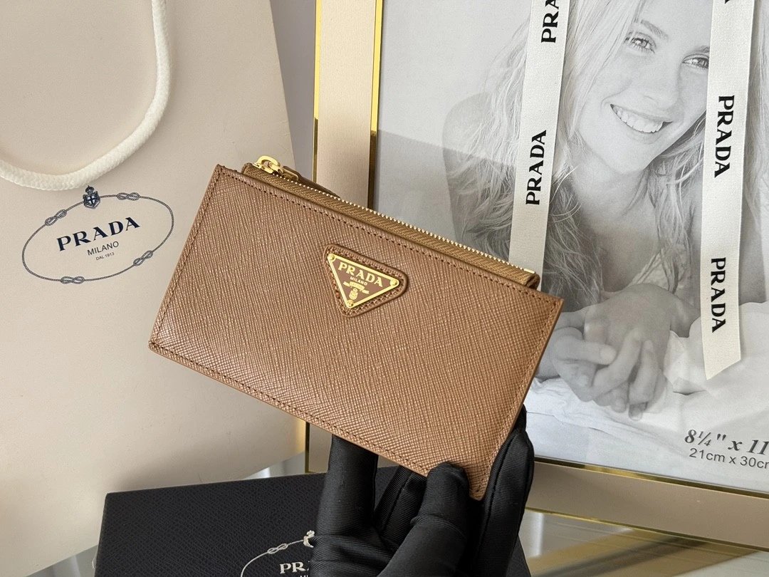 Prada Saffiano Card Holder 3