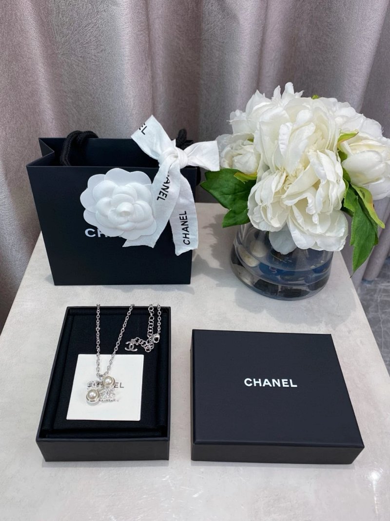 No.743 Necklace