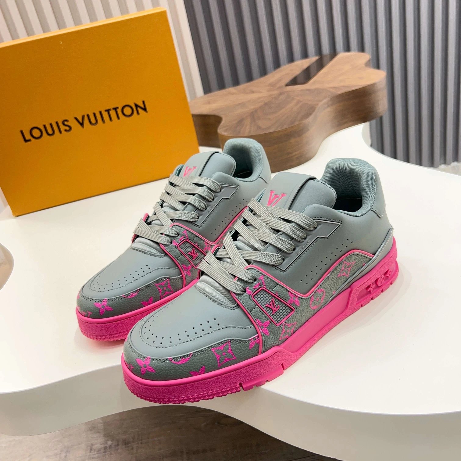 No.1051 High Quality Shoes