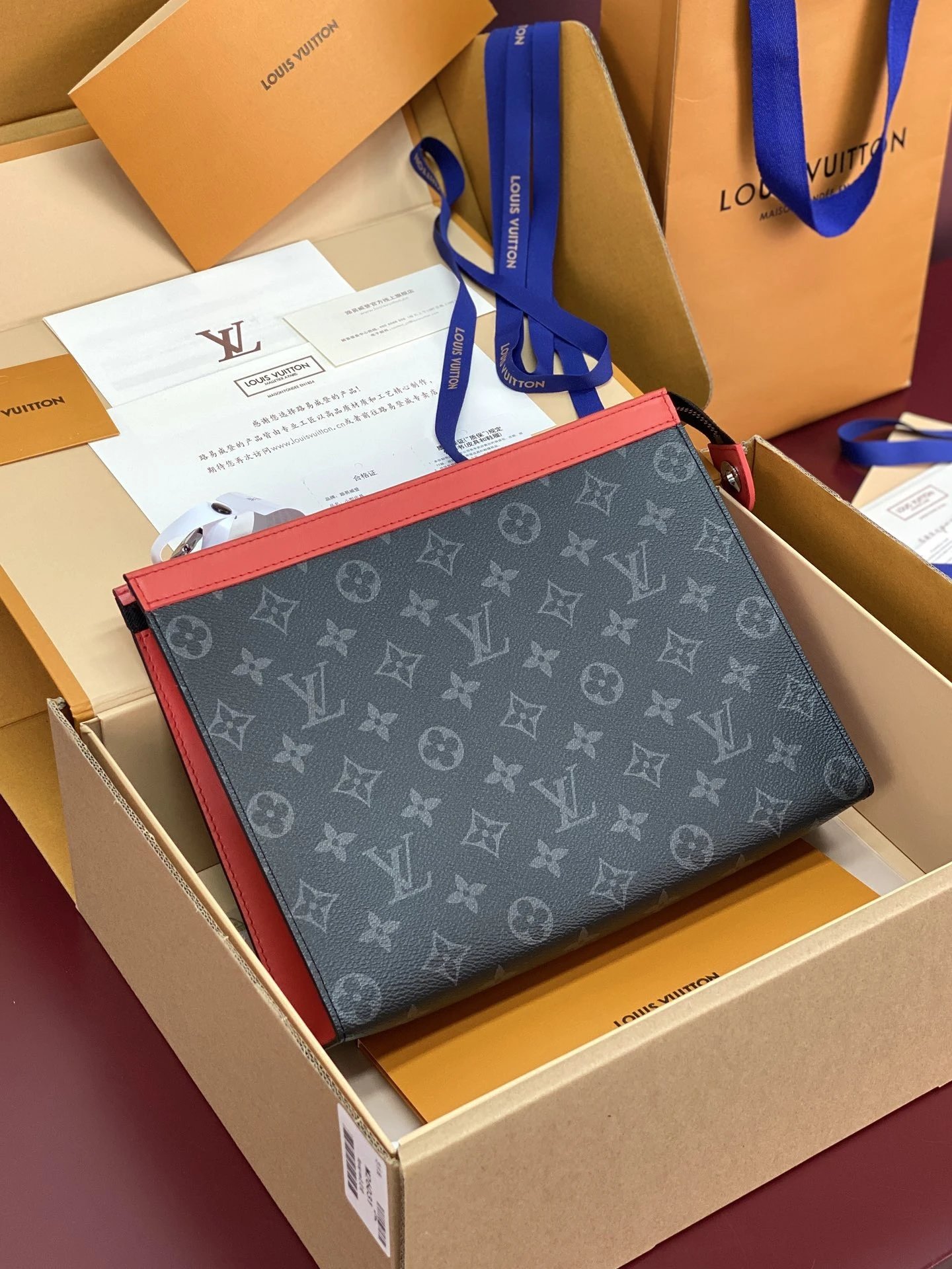 No.883 Normal High Top Quality Pochette