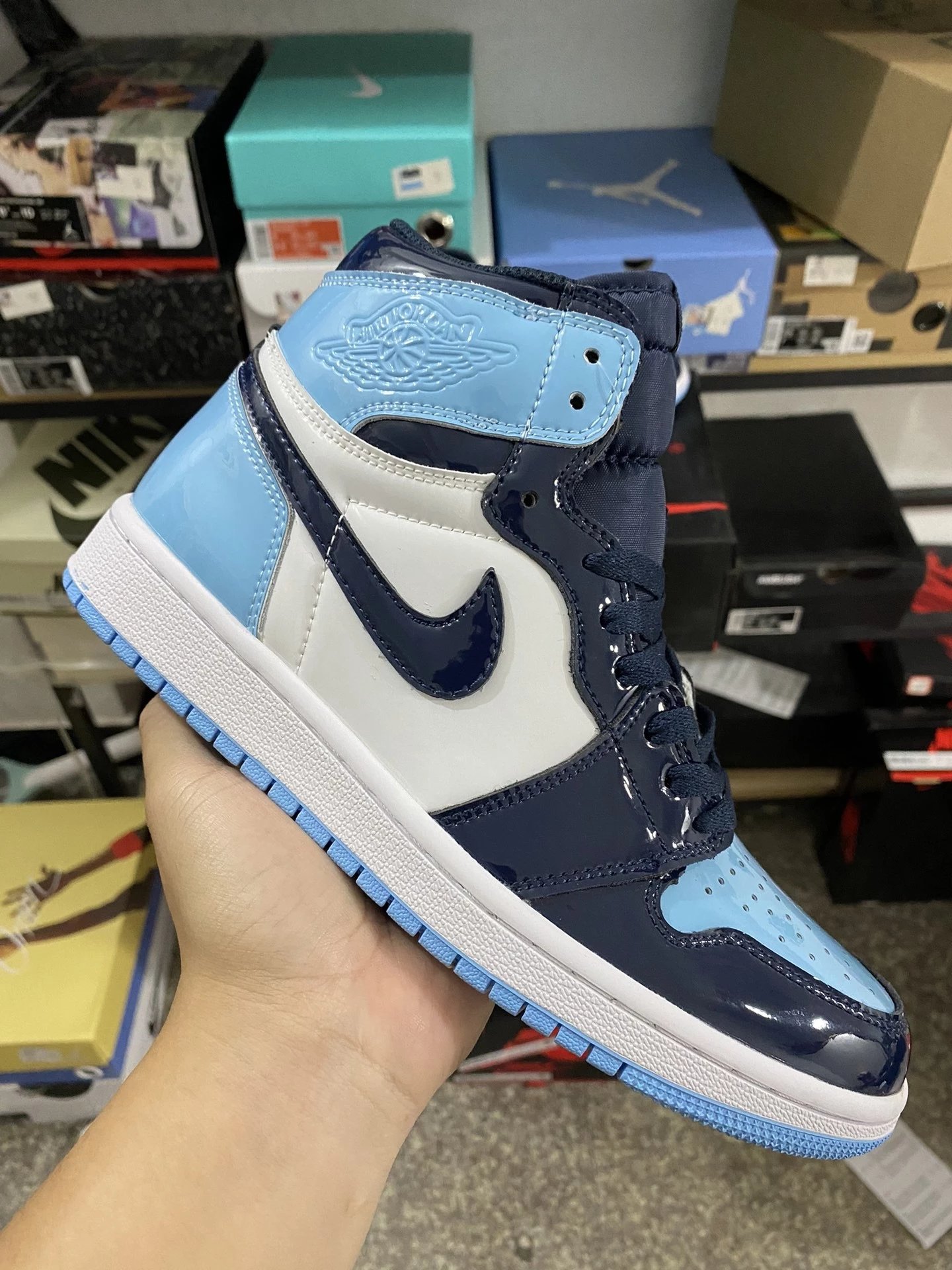 Air Jordan 1 High University Blue Patent