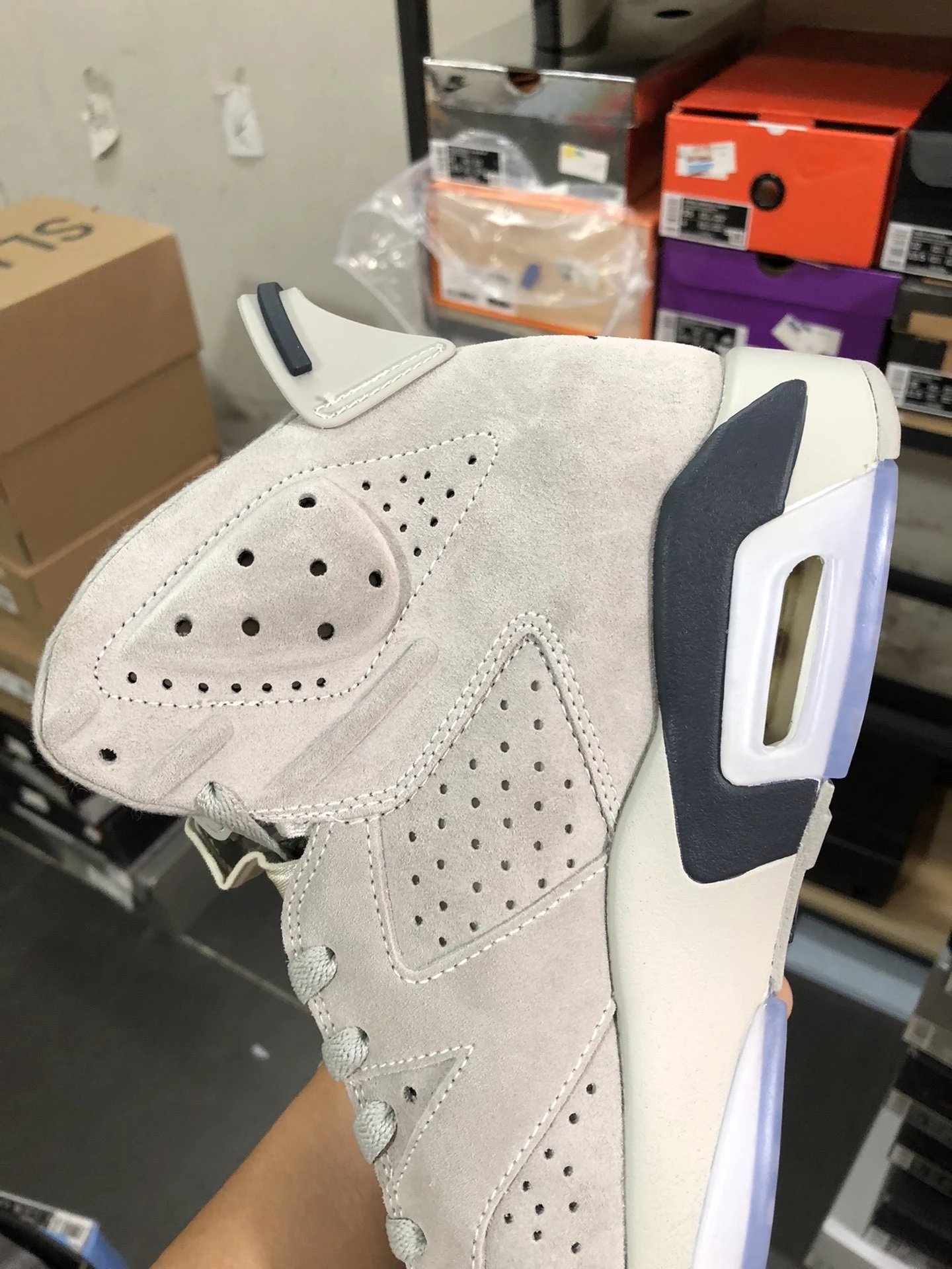 Air Jordan 6 Georgetown Suede photo 6