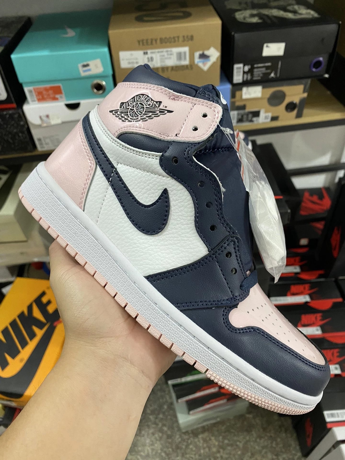 Air Jordan 1 High Black Pink Patent