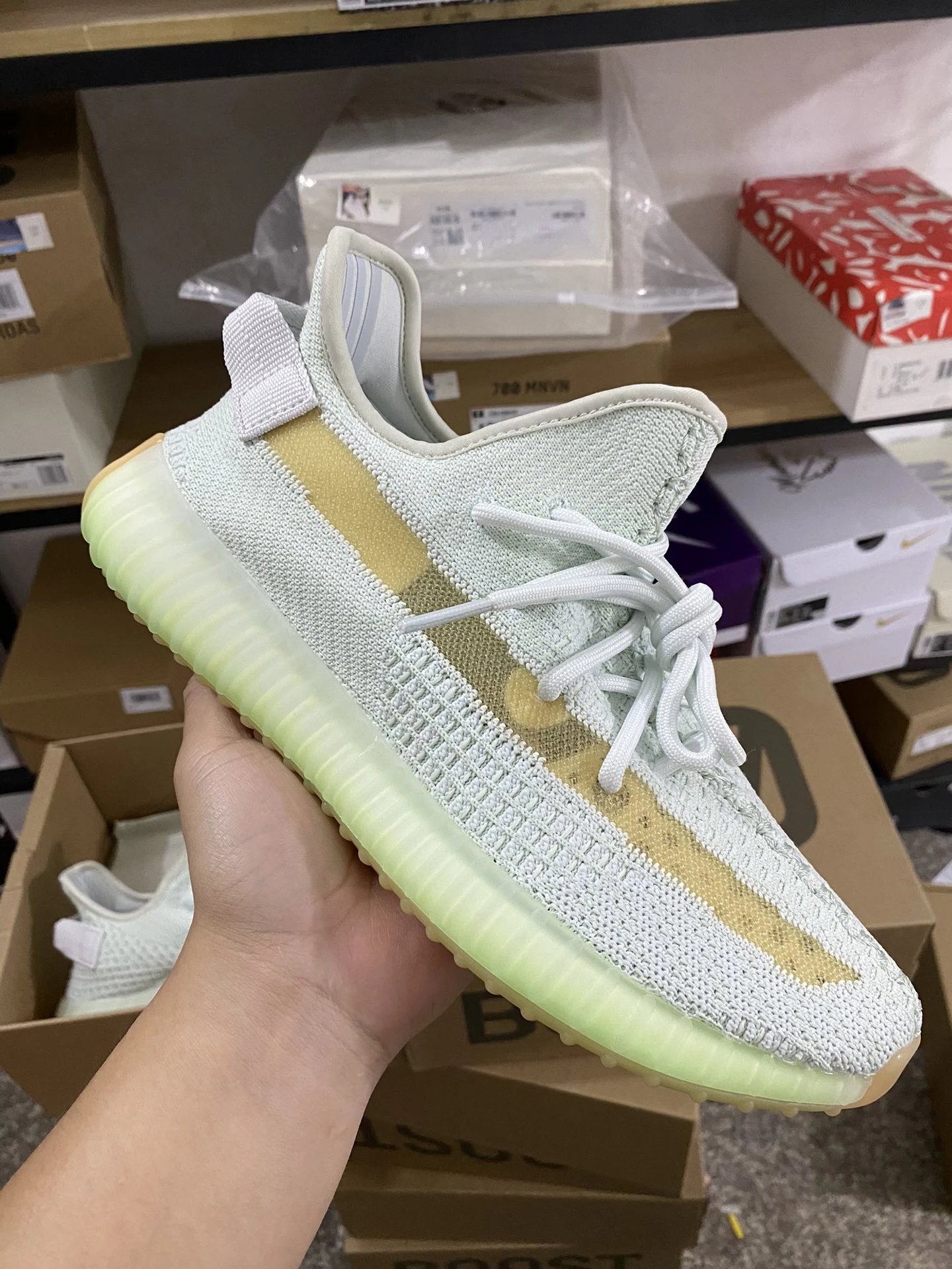 Adidas Yeezy 350 V2