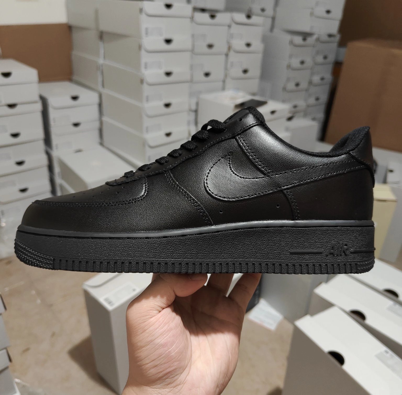 AF1 Low Black All Black