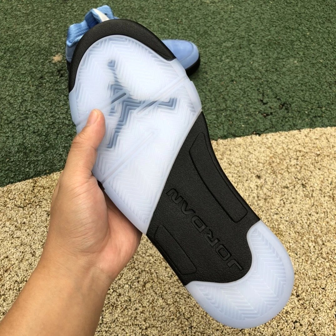 Air Jordan 5 Retro University Blue photo 8