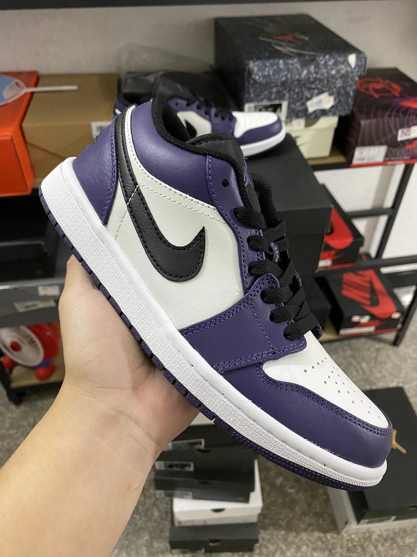 Air Jordan 1 White Purple