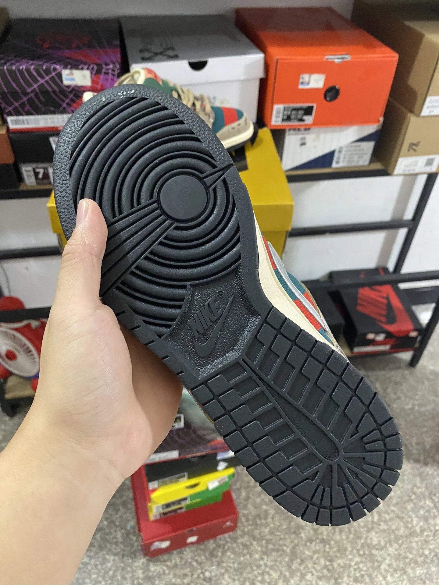 Nike Dunk Low Reverse Bumblebee photo 7