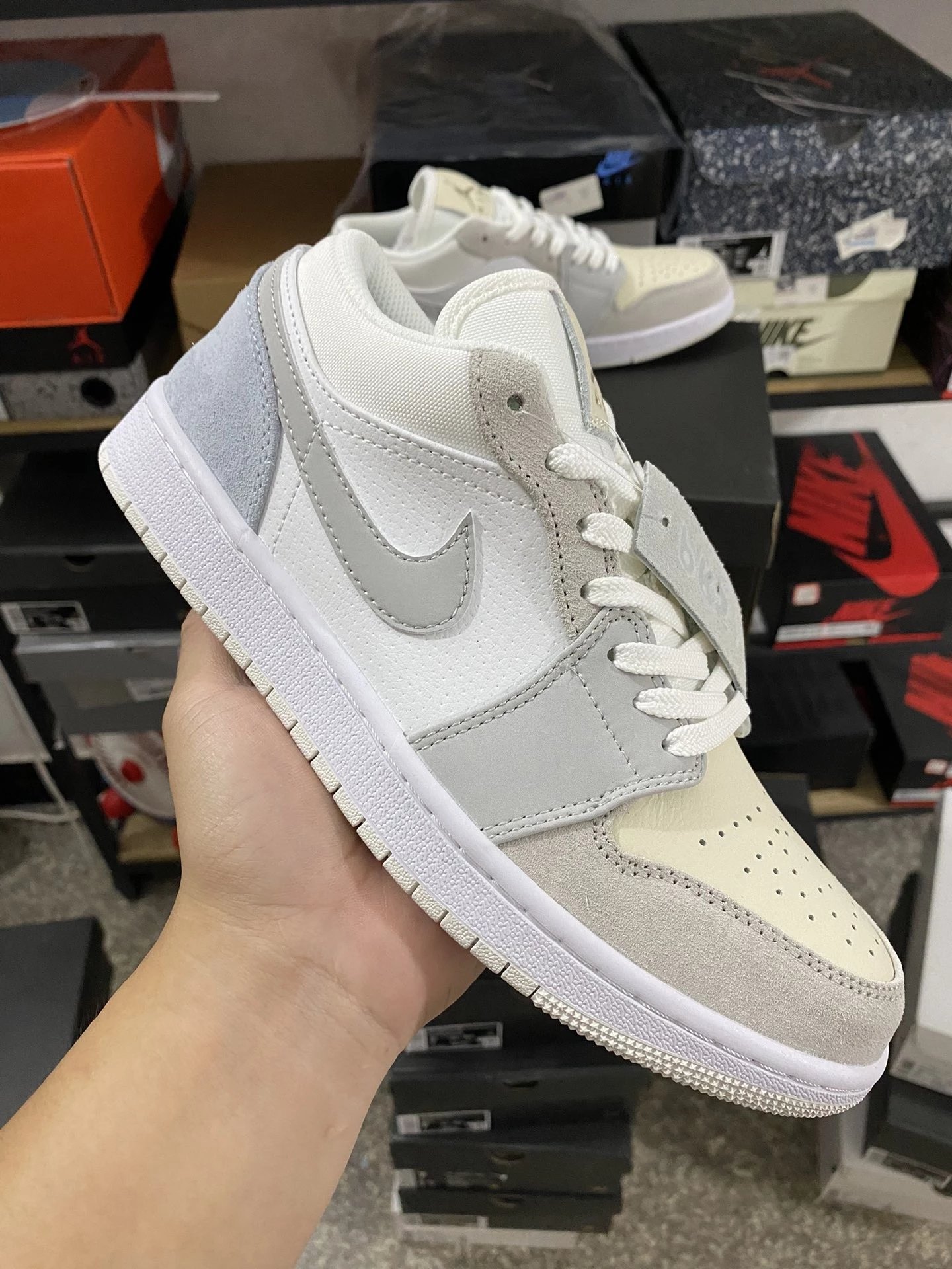 Air Jordan 1 Paris