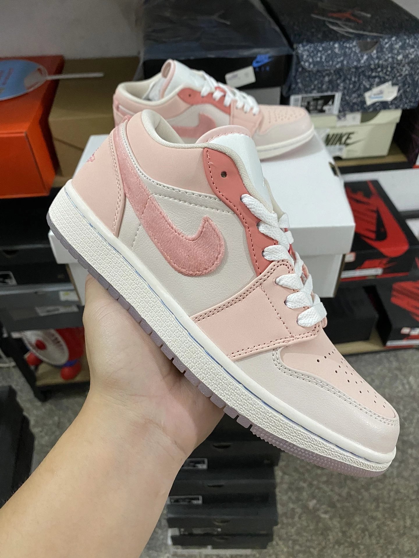Air Jordan 1 White Pink Suede