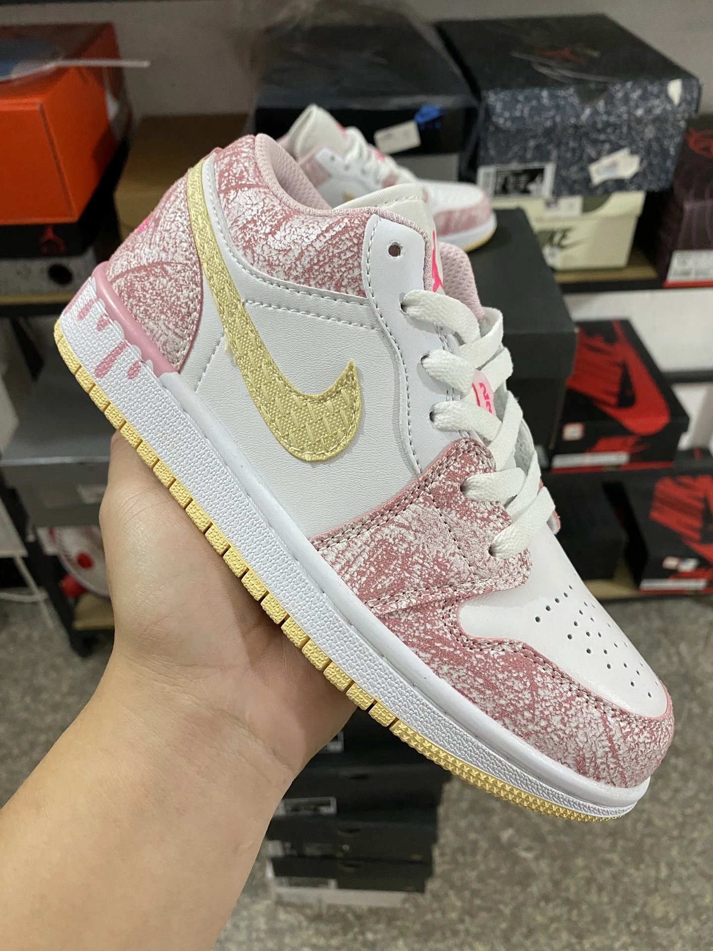 Air Jordan 1 Ice Cream