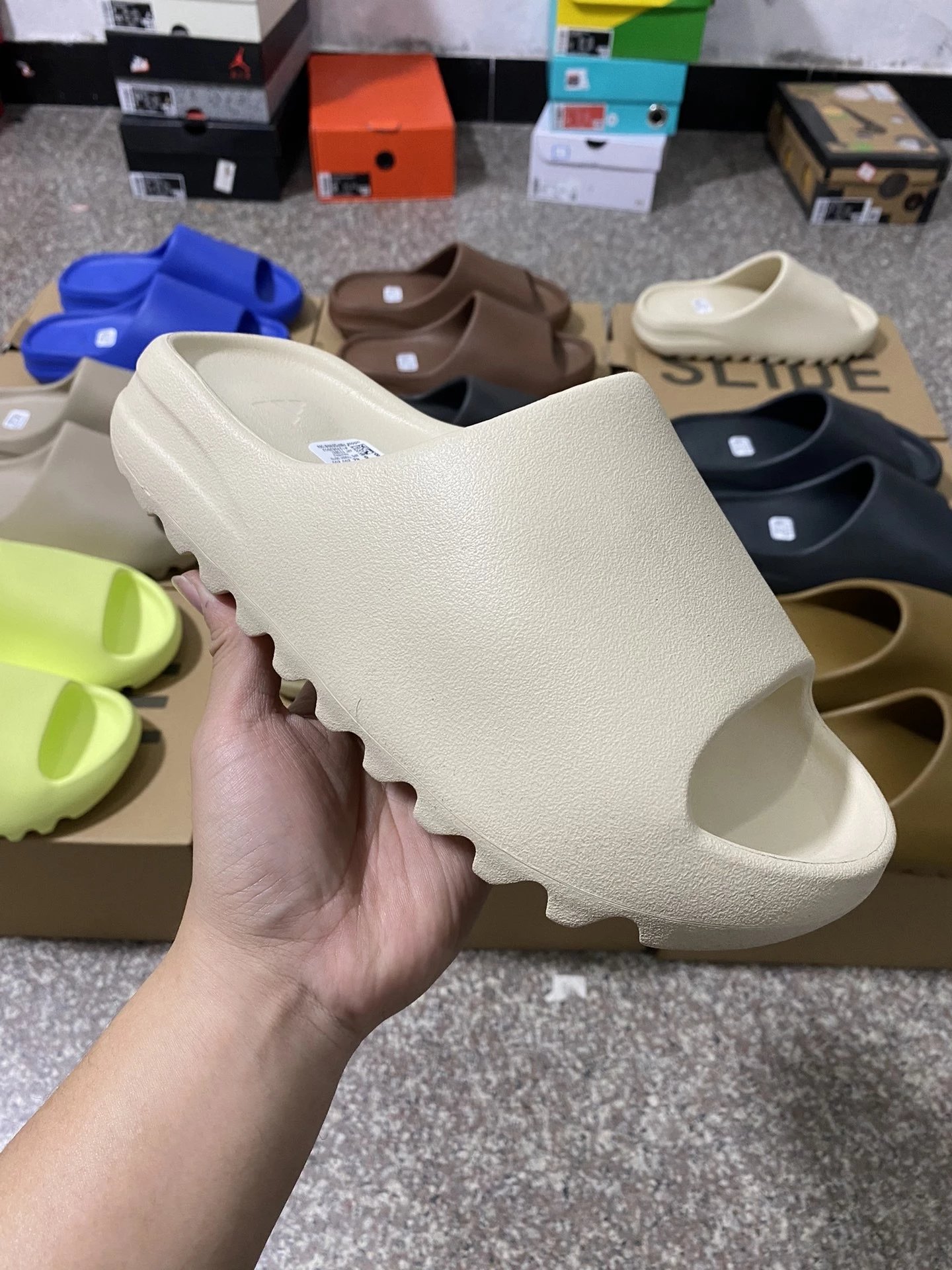 Adidas Yeezy Slipper Bone White