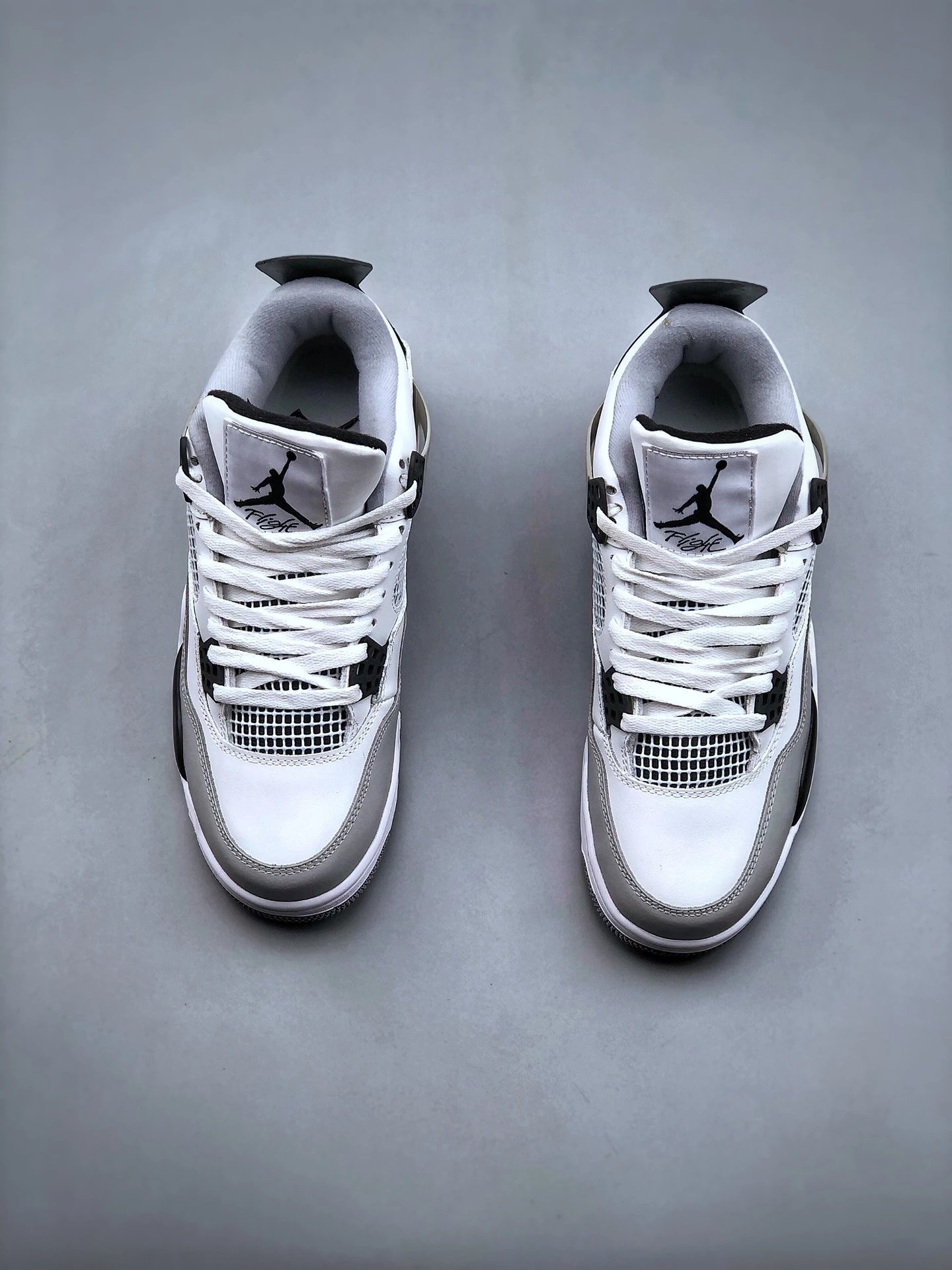Air Jordan 4 Black White Grey photo 5