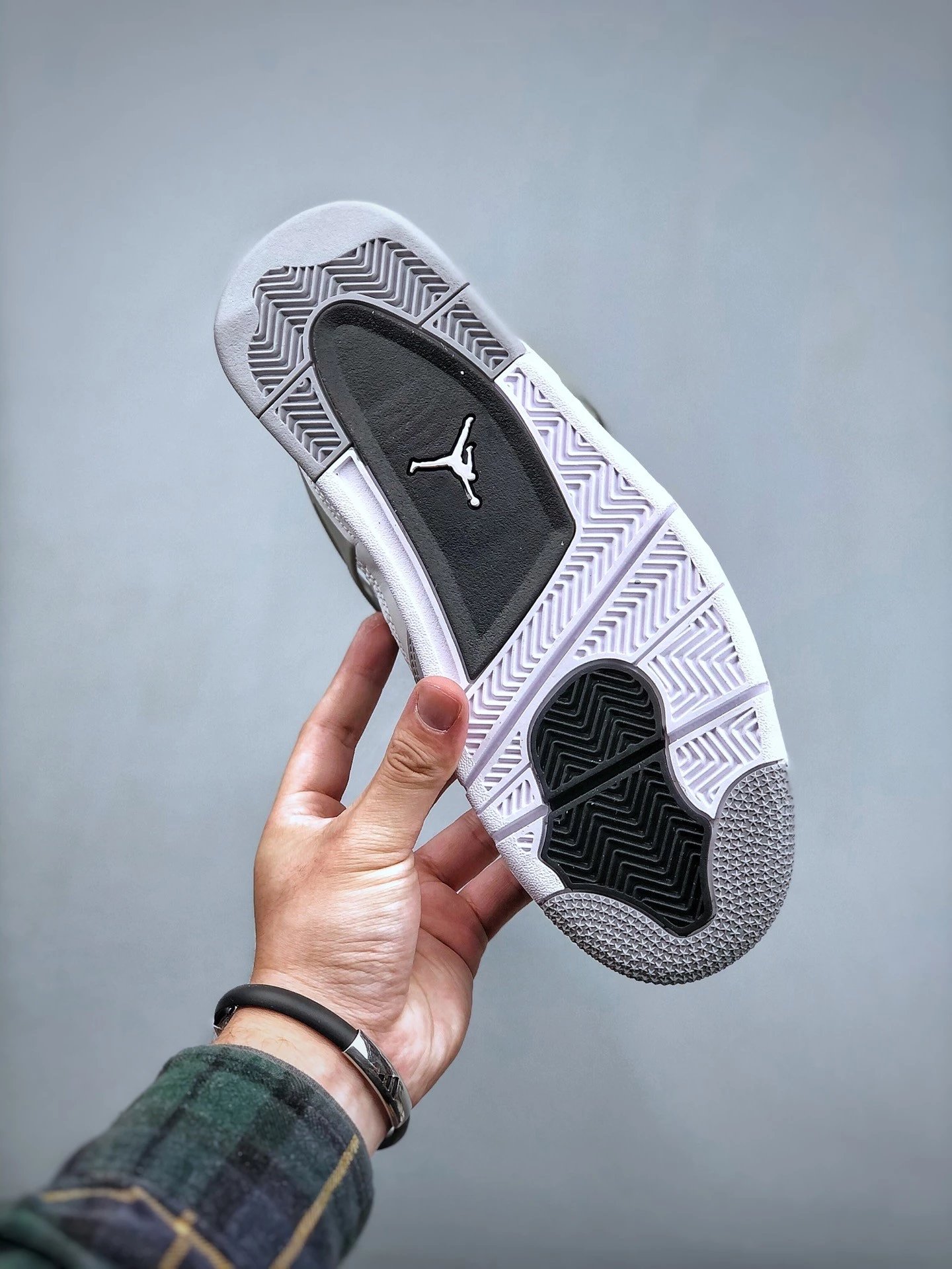 Air Jordan 4 Black White Grey photo 8