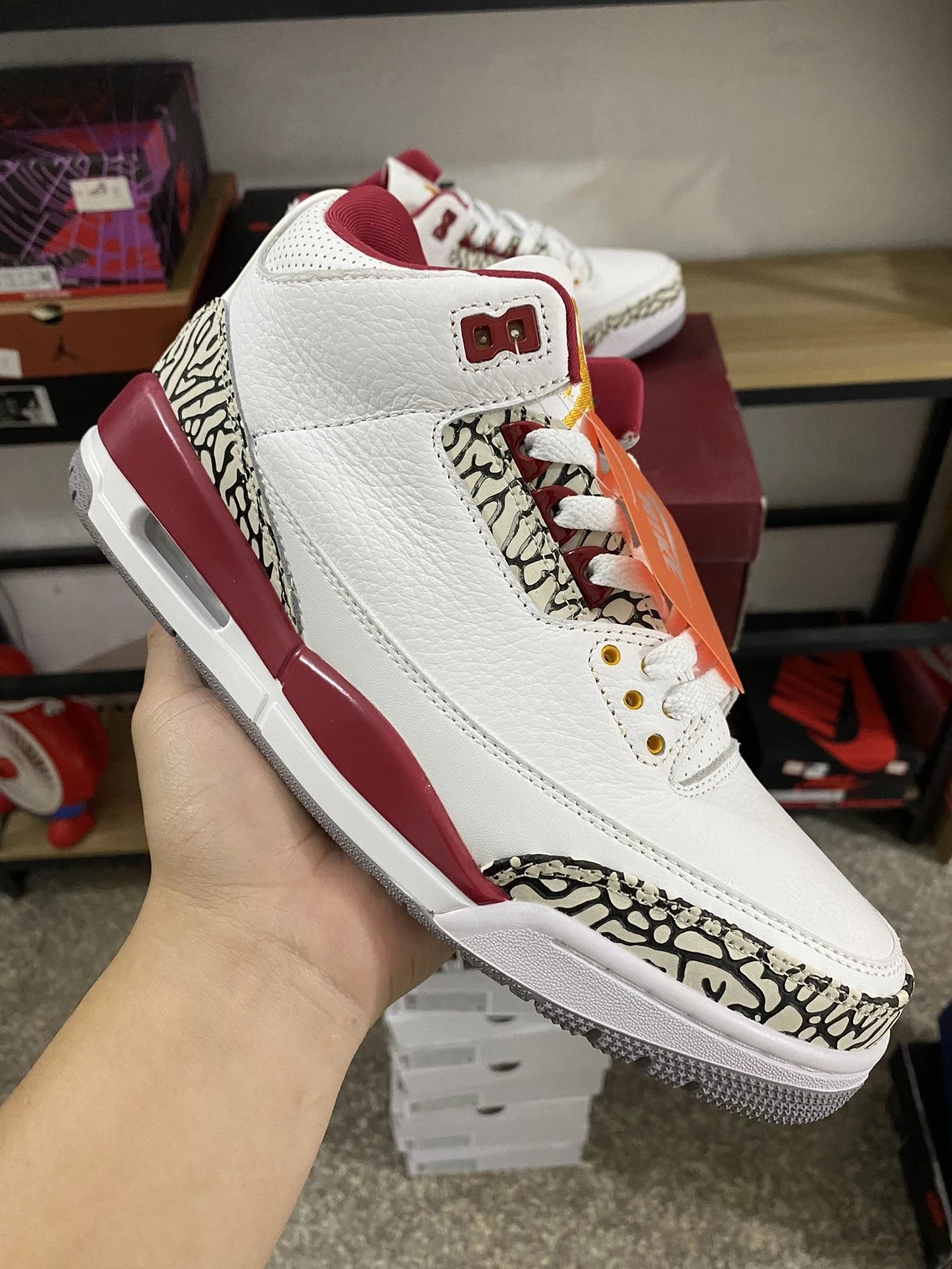 Air Jordan 3 Cardinal Red