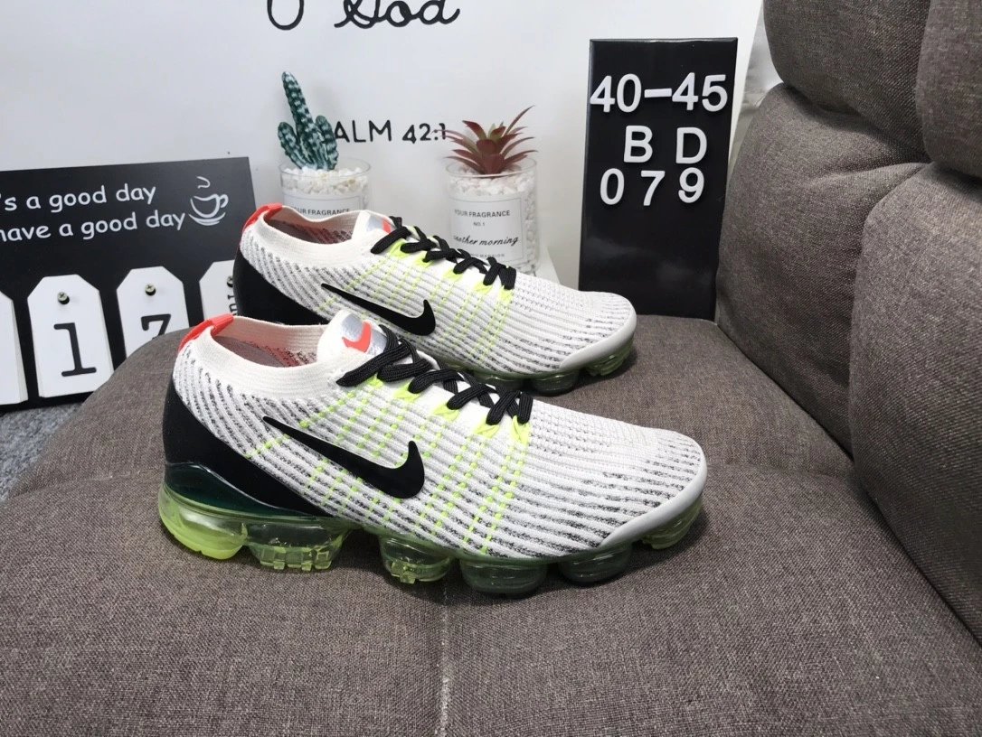 Nike Air Max Cushioned Shoes Black Green Stripe
