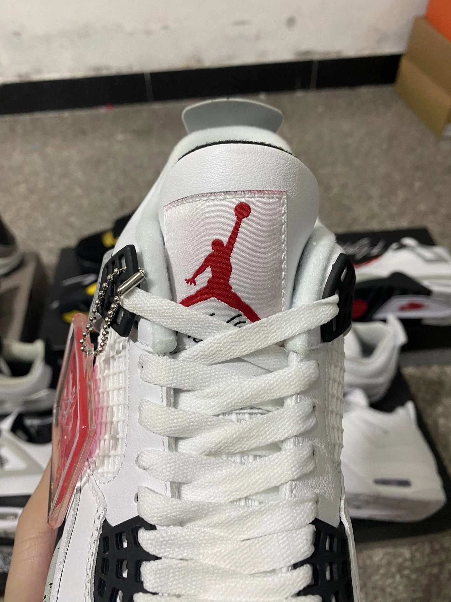 Air Jordan 4 Retro OG White Cement photo 6