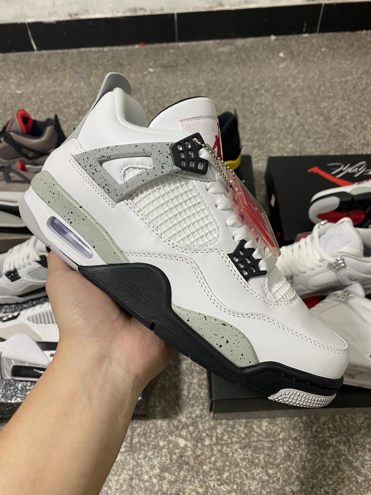 Air Jordan 4 Retro OG 'White Cement'