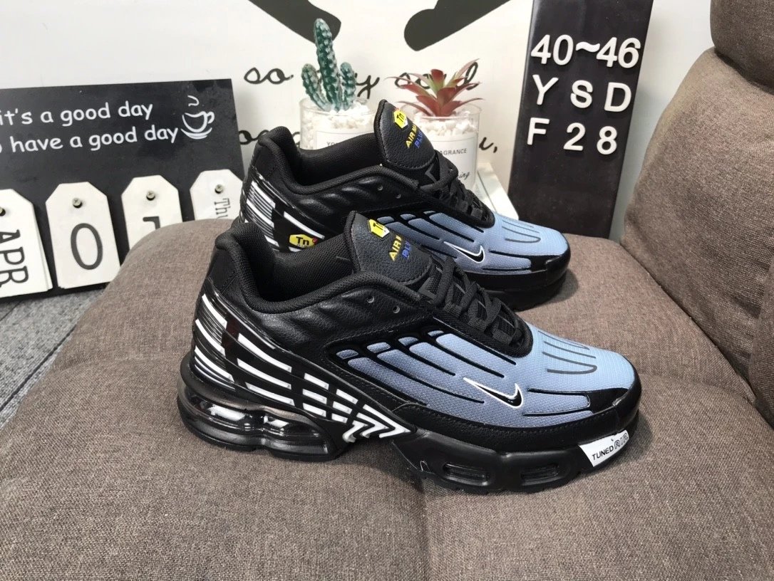 Nike Air Max Plus TN Black White Red Sneakers - 11