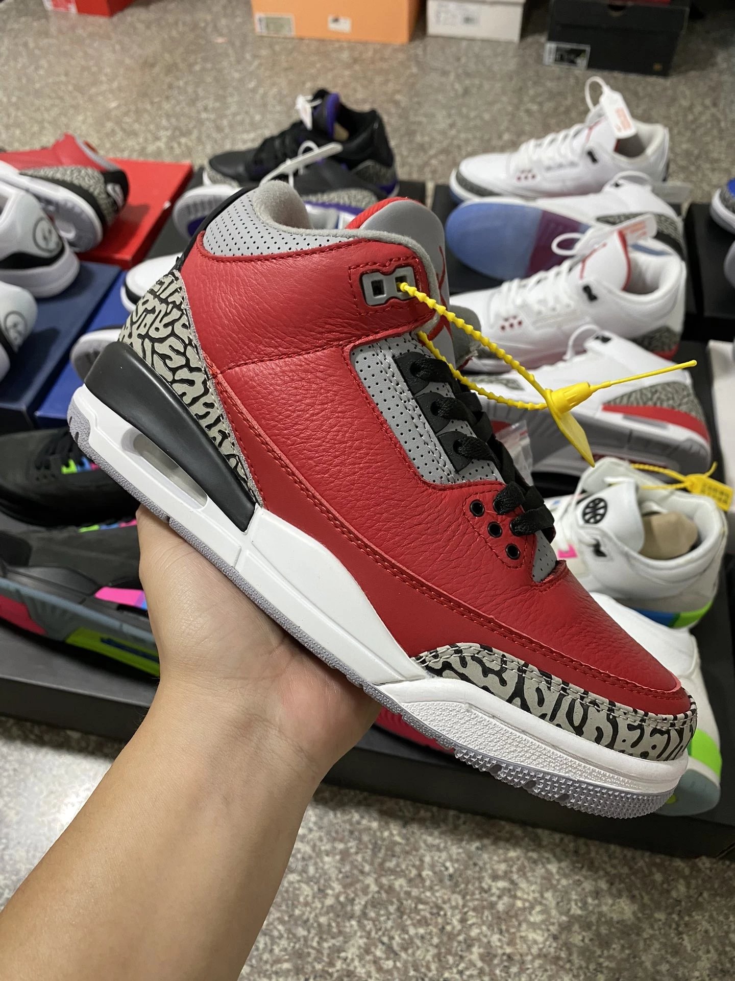Air Jordan 3 Red Cement