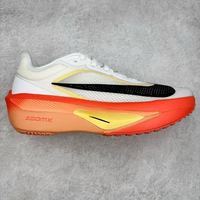 Nike Sneakers ZoomX low-top running with mesh upper and thick foam sole product detail image 28