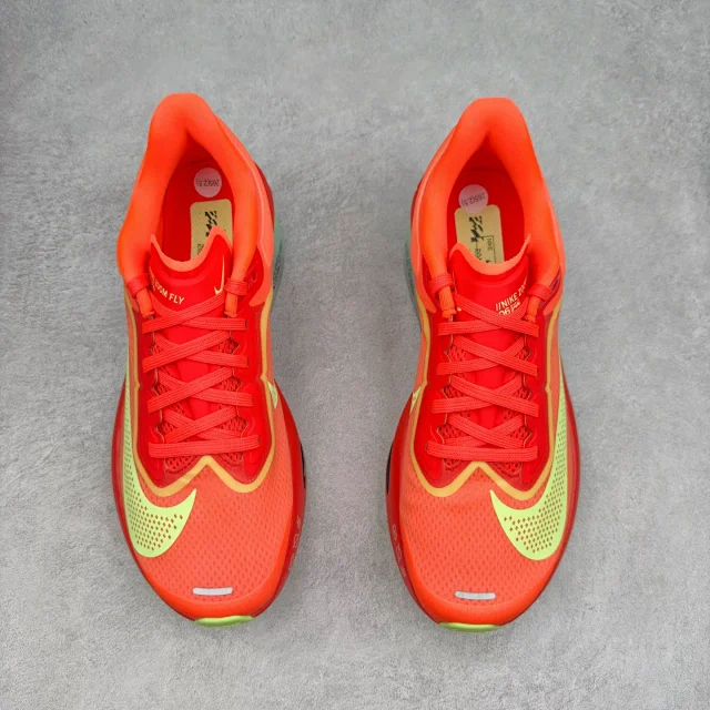 Nike Sneakers ZoomX low-top running with mesh upper and thick foam sole product detail image 11