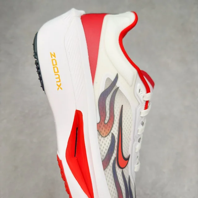 Nike Sneakers ZoomX low-top running with mesh upper and thick foam sole product detail image 51