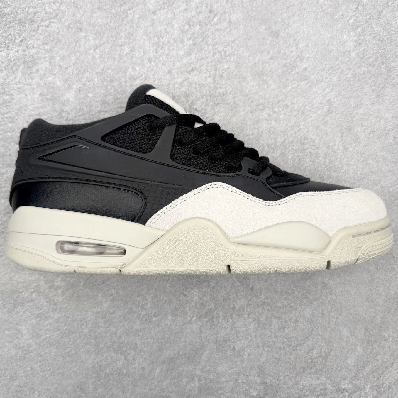 Nike Sneakers Air Jordan 4 RM — black and white rice
