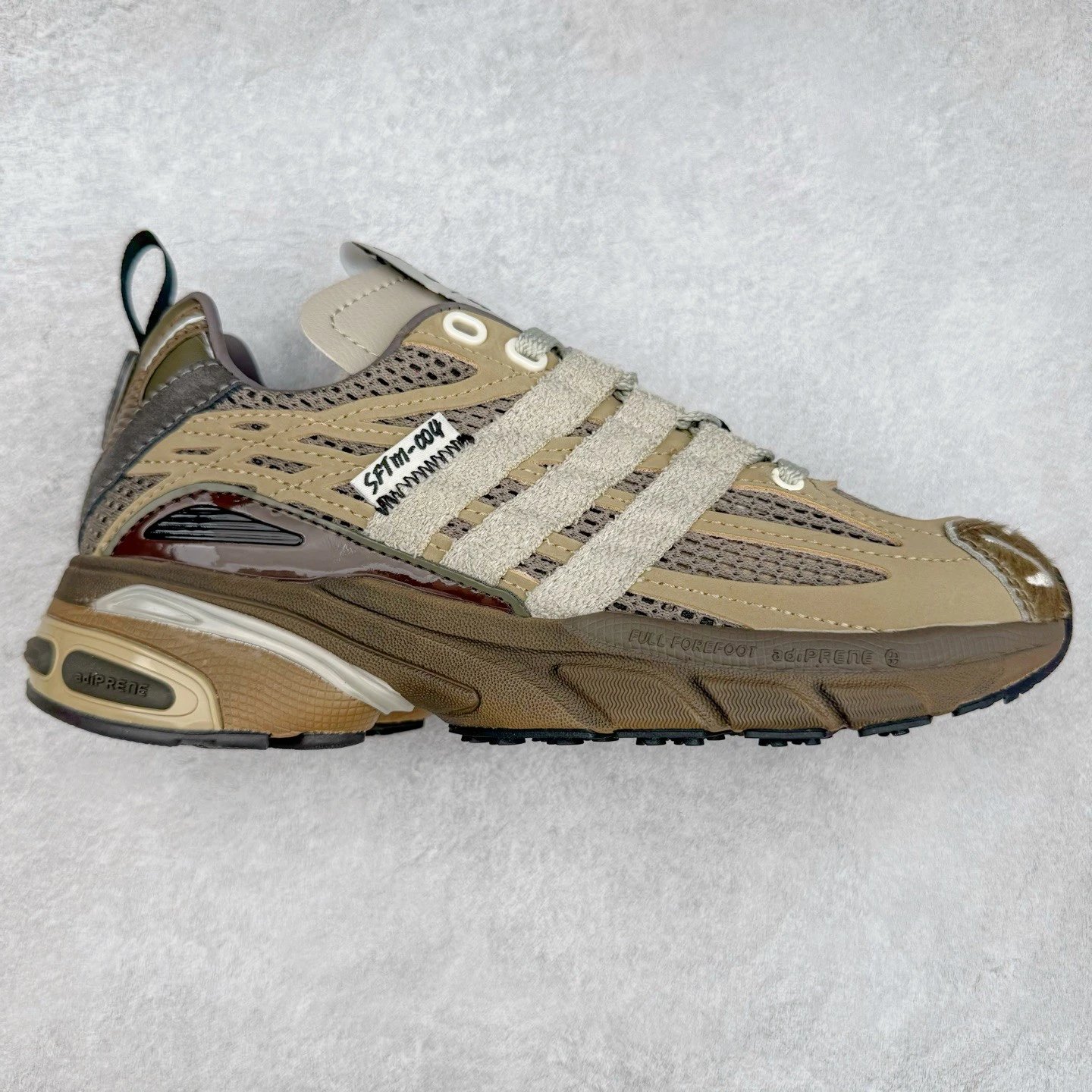 Adidas Sneakers Adistar Cushion SFTM collaboration — Brown