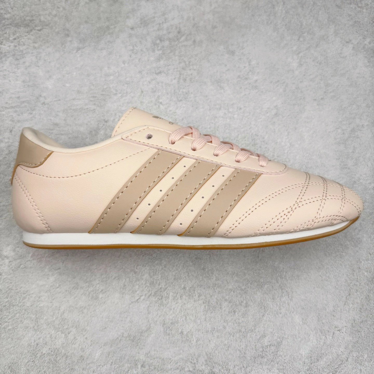 Unbranded Sneakers Low-Top Three-Stripe Martial Arts Shoes — Rice dumpling