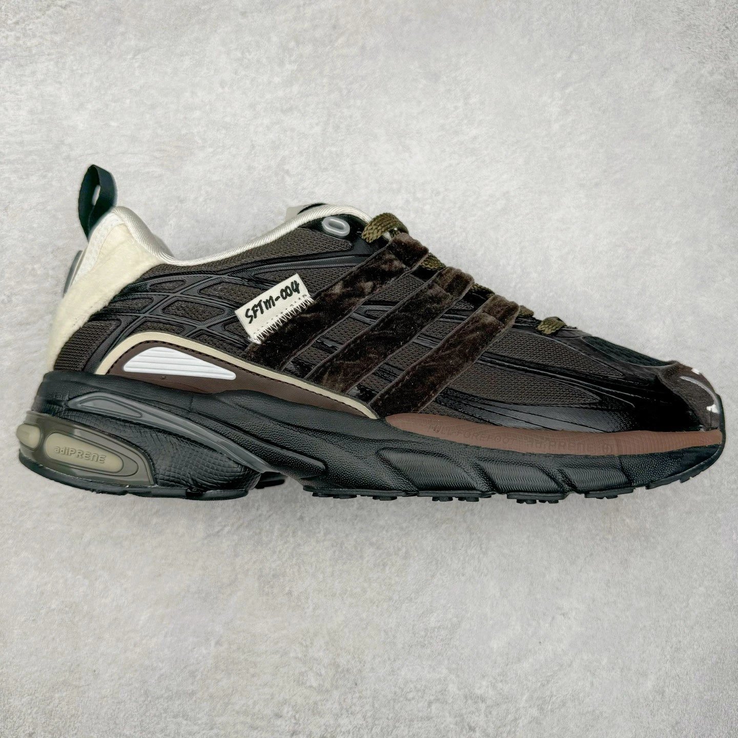Adidas Sneakers Adistar Cushion SFTM collaboration — black brown